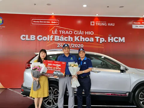 Honda Phát Tiến phối hợp với Trung Hau Construction Group trao ô tô Honda CRV Sensing 2020 trị giá 1,1 tỷ đồng cho golfer Đỗ Quang Huy